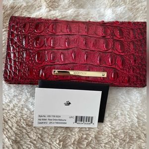 Brahmin Ady wallet, EUC